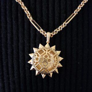 KENDRA SCOTT SIENNA SUN PENDANT NECKLACE
